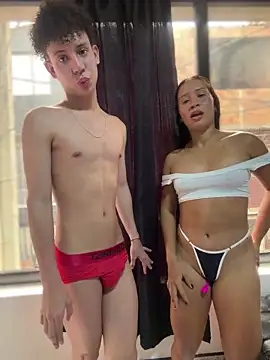 Snapshot of yoursexyjose chatting on 04/14/26, 03:29 yoursexyjose online show from 04/14/26, 03:29