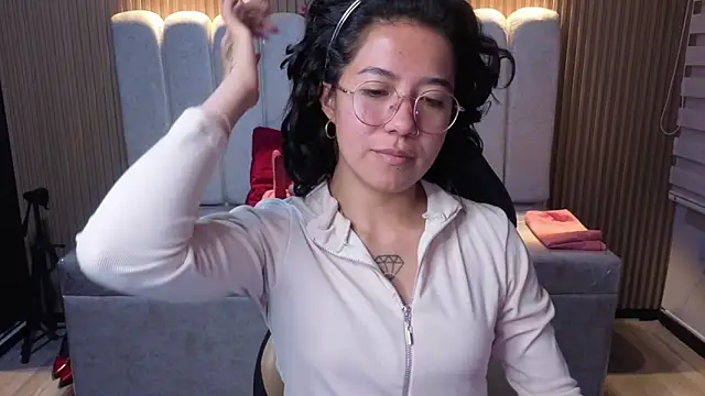 Lynn turner online show from 05/20/26, 01:06