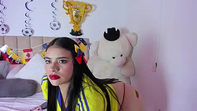 Snapshot of KeylaGomez_ chatting on 06/27/26, 01:28 KeylaGomez online show from 06/27/26, 01:28