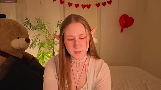 Snapshot of CassieReborn chatting on 02/17/26, 11:00 CassieReborn online show from 02/17/26, 11:00