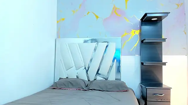 Snapshot of sayis_xxx chatting on 02/12/26, 04:18 sayis xxx online show from 02/12/26, 04:18