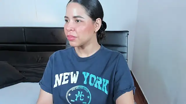 Snapshot of AshlyViper chatting on 02/06/26, 10:57 AshlyViper online show from 02/06/26, 10:57