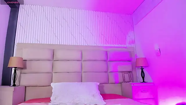 KarelyMitchel online show from 02/05/26, 02:11