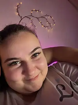 Snapshot of AlyaX_X chatting on 02/24/26, 02:04 AlyaX X online show from 02/24/26, 02:04