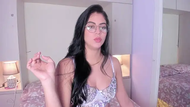 Snapshot of GabbyOwenn chatting on 02/05/26, 12:10 GabbyOwenn online show from 02/05/26, 12:10