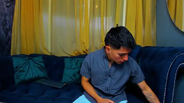 Aron pulse online show from 02/10/26, 01:15