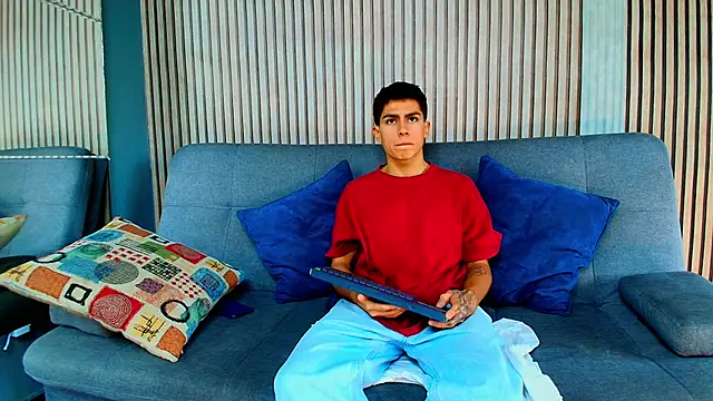 Aron pulse online show from 02/26/26, 01:32