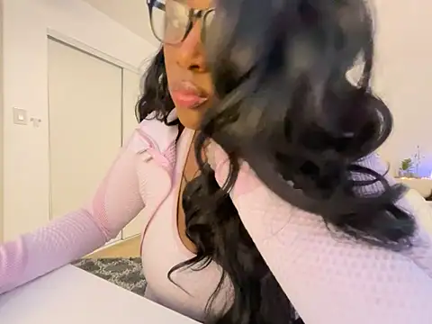 Snapshot of Anadia_Starr chatting on 04/28/26, 02:27 Anadia Starr online show from 04/28/26, 02:27
