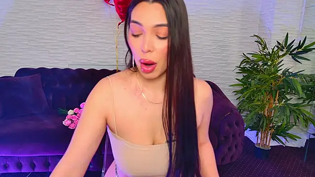 Snapshot of MollyDolley chatting on 02/14/26, 08:38 MollyDolley online show from 02/14/26, 08:38