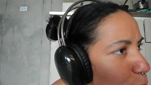 Snapshot of chiarafustox chatting on 03/26/26, 09:42 chiarafustox online show from 03/26/26, 09:42