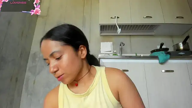 Snapshot of chiarafustox chatting on 04/07/26, 09:37 chiarafustox online show from 04/07/26, 09:37