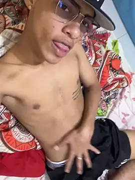 Snapshot of dominick_fran chatting on 04/09/26, 03:17 dominick fran online show from 04/09/26, 03:17