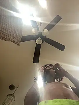 Snapshot of ThridLegTj chatting on 04/24/26, 03:42 ThridLegTj online show from 04/24/26, 03:42