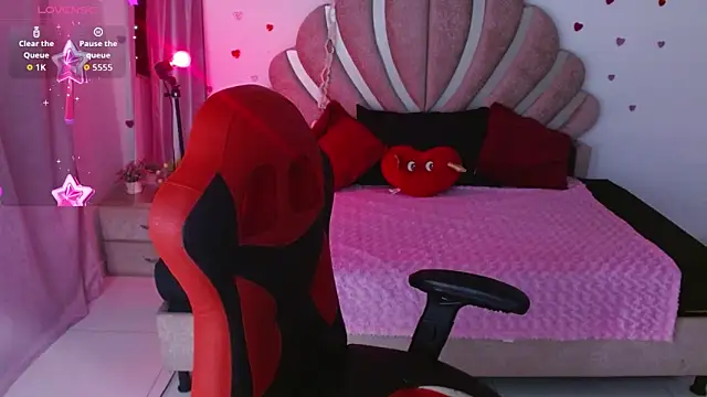 mia fox666 online show from 05/19/26, 01:33