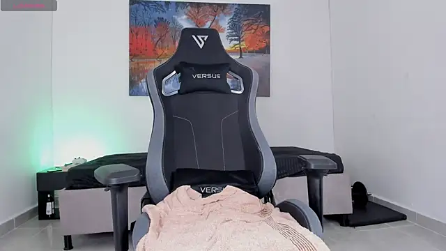 Snapshot of ryanwhite3 chatting on 03/22/26, 01:09 ryanwhite3 online show from 03/22/26, 01:09