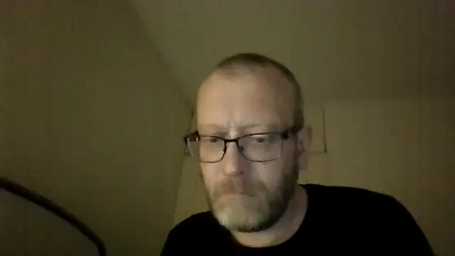 Snapshot of UnshodSixties chatting on 05/27/26, 10:18 UnshodSixties online show from 05/27/26, 10:18