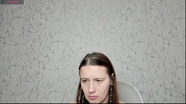 Snapshot of Kathrine_Meyer chatting on 05/25/26, 02:28 Kathrine Meyer online show from 05/25/26, 02:28