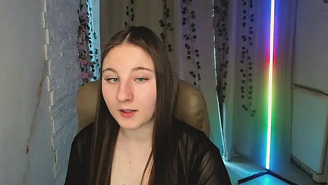 Snapshot of EvaxCharm chatting on 02/20/26, 06:26 EvaxCharm online show from 02/20/26, 06:26