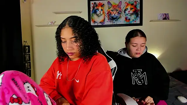 Snapshot of meredit_cris23 chatting on 02/18/26, 03:13 meredit cris23 online show from 02/18/26, 03:13