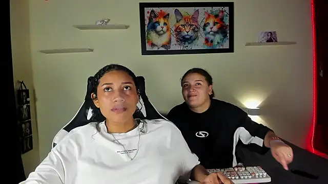 Snapshot of meredit_cris23 chatting on 03/04/26, 05:13 meredit cris23 online show from 03/04/26, 05:13