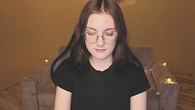 Snapshot of VixenLight chatting on 02/02/26, 01:48 VixenLight online show from 02/02/26, 01:48