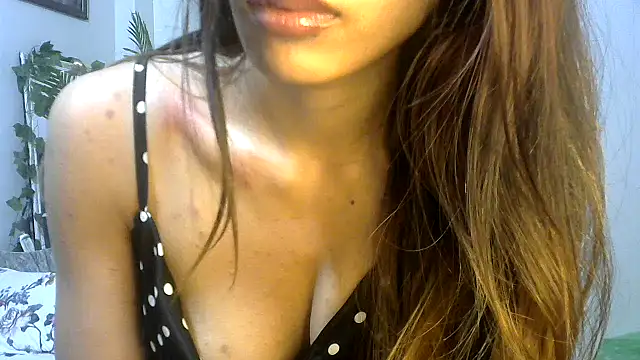 Snapshot of call_me_babyy chatting on 03/28/26, 10:59 call me babyy online show from 03/28/26, 10:59