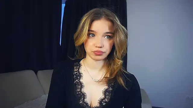 Snapshot of EarthaStinett chatting on 02/15/26, 12:25 EarthaStinett online show from 02/15/26, 12:25