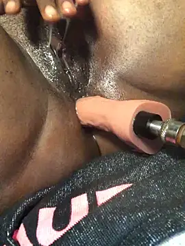 Snapshot of Creamy_Kim chatting on 03/25/26, 05:35 Creamy Kim online show from 03/25/26, 05:35