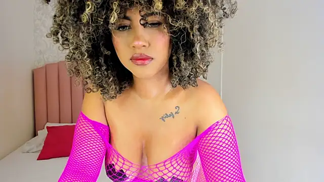 Snapshot of Brit_weston chatting on 02/25/26, 07:56 Brit weston online show from 02/25/26, 07:56