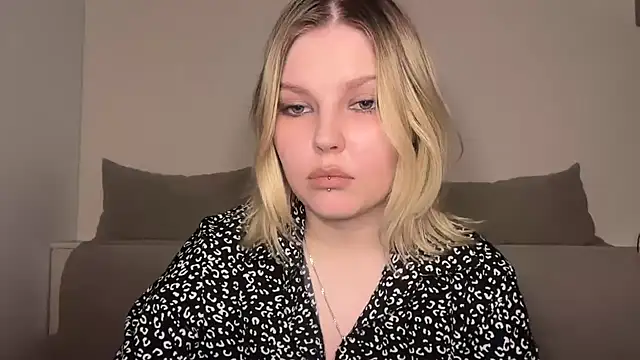 Snapshot of Ophelia_Ritz chatting on 03/23/26, 12:36 Ophelia Ritz online show from 03/23/26, 12:36