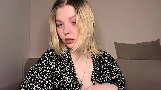 Snapshot of Ophelia_Ritz chatting on 03/30/26, 10:22 Ophelia Ritz online show from 03/30/26, 10:22