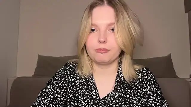 Snapshot of Ophelia_Ritz chatting on 04/06/26, 11:16 Ophelia Ritz online show from 04/06/26, 11:16