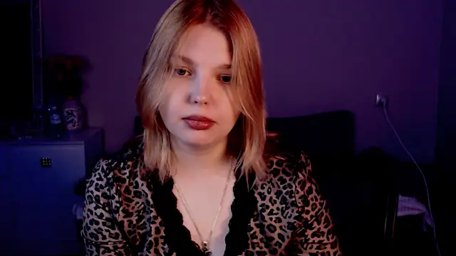 Ophelia Ritz online show from 05/08/26, 10:15