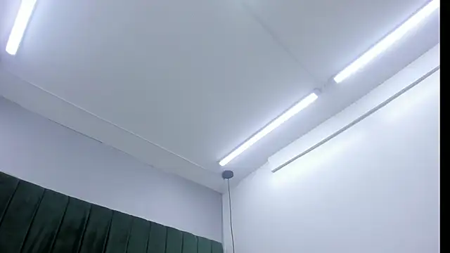 Snapshot of Amber-Horney chatting on 03/26/26, 01:49 Amber-Horney online show from 03/26/26, 01:49