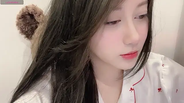 Snapshot of BaekKun chatting on 04/19/26, 08:24 BaekKun online show from 04/19/26, 08:24