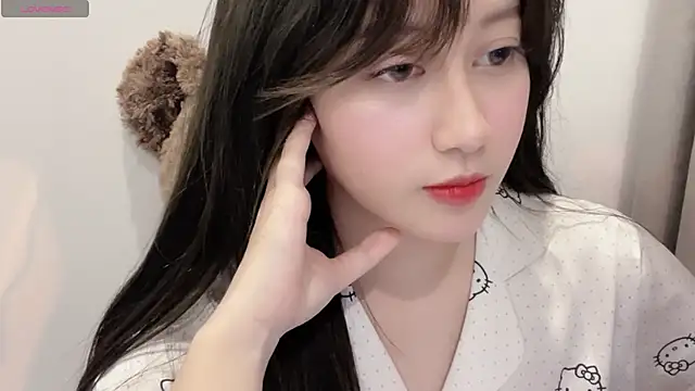 Snapshot of BaekKun chatting on 04/23/26, 02:30 BaekKun online show from 04/23/26, 02:30