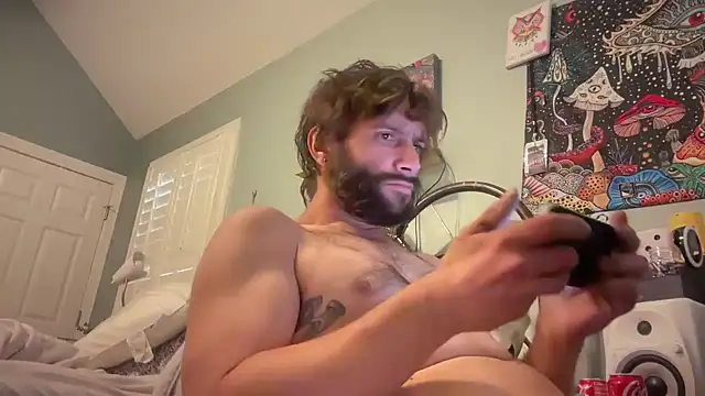 Snapshot of TrndSettr chatting on 04/06/26, 08:32 TrndSettr online show from 04/06/26, 08:32