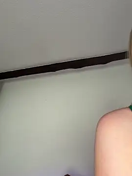 Zoey  08 online show from 05/20/26, 01:17
