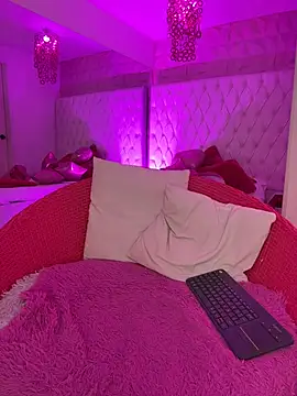 Kitty madness online show from 02/19/26, 08:27