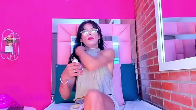 Snapshot of Baby_doll_XOXO chatting on 02/11/26, 03:50 Baby doll XOXO online show from 02/11/26, 03:50