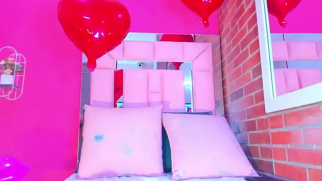 Snapshot of Baby_doll_XOXO chatting on 02/14/26, 09:00 Baby doll XOXO online show from 02/14/26, 09:00