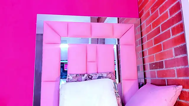 Snapshot of Baby_doll_XOXO chatting on 02/25/26, 12:15 Baby doll XOXO online show from 02/25/26, 12:15