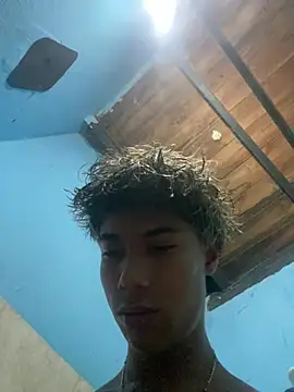 Snapshot of Adan21_cm chatting on 02/03/26, 12:20 Adan21 cm online show from 02/03/26, 12:20