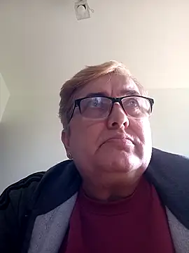 Snapshot of SusanStar874 chatting on 03/15/26, 10:54 SusanStar874 online show from 03/15/26, 10:54