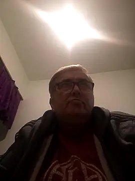 Snapshot of SusanStar874 chatting on 04/01/26, 04:15 SusanStar874 online show from 04/01/26, 04:15