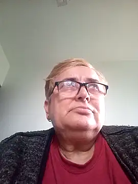 Snapshot of SusanStar874 chatting on 04/02/26, 11:19 SusanStar874 online show from 04/02/26, 11:19