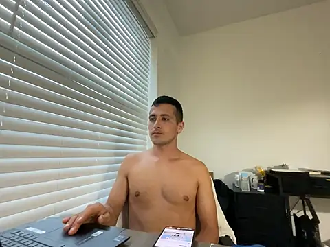 Snapshot of SPGM31 chatting on 03/15/26, 08:26 SPGM31 online show from 03/15/26, 08:26