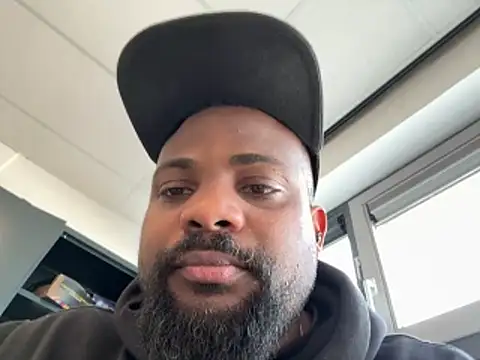 Snapshot of BigCatXLOfficial chatting on 04/08/26, 01:00 BigCatXLOfficial online show from 04/08/26, 01:00