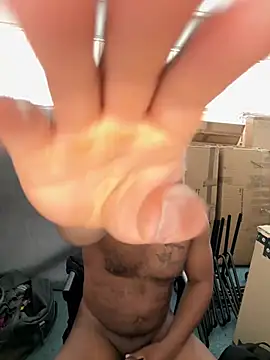 Snapshot of BigCatXLOfficial chatting on 04/19/26, 11:53 BigCatXLOfficial online show from 04/19/26, 11:53