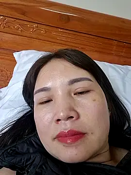 Snapshot of Coies_bidae chatting on 02/08/26, 02:37 Coies bidae online show from 02/08/26, 02:37